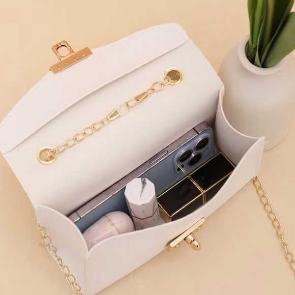 ❤️‍🔥On Brand❤️‍🔥 Blue Mini Bag/Cross body - Picture 3 of 3